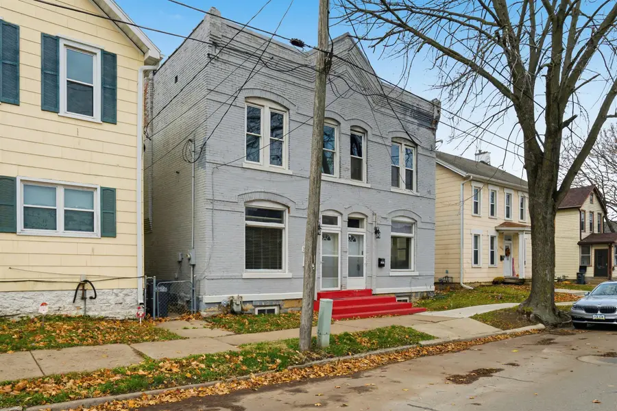 2255-2257 Jackson Street, Dubuque, IA 52001 - #2