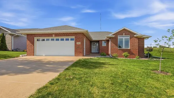5480 Carver Drive, Dubuque, IA 52002