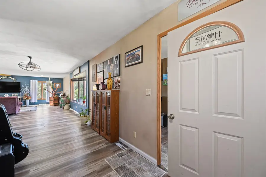 585 Balltown Road, Sherrill, IA 52073 - #2