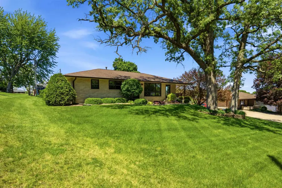 1225 SW 3rd Street, Dyersville, IA 52042 - #3