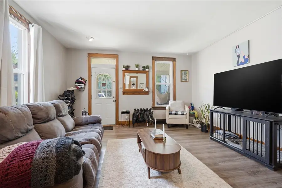 1035 W 5th Street, Dubuque, IA 52001 - #3
