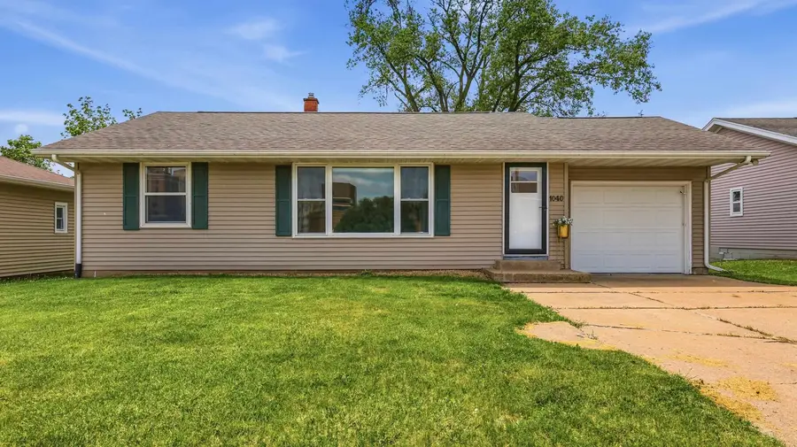 1040 Clara Court, Dubuque, IA 52001 - #2