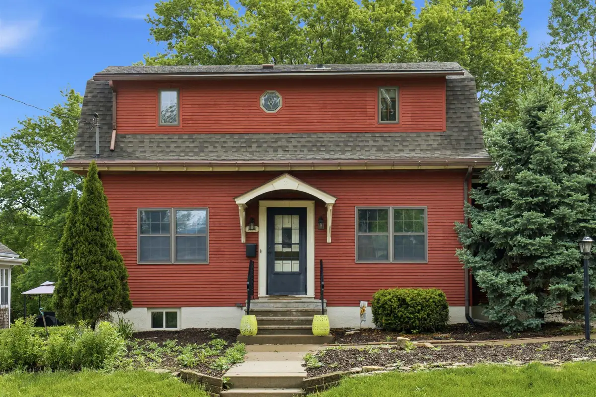 1200 Glen Oak Street, Dubuque, IA 52001 - #1