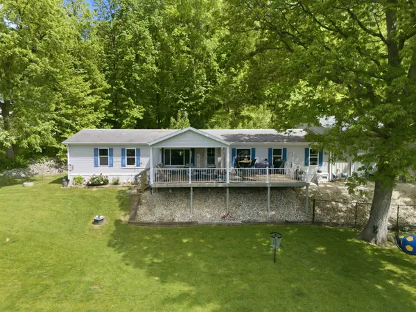 20875 262nd Street, Delhi, IA 52223