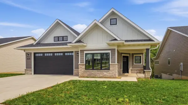 3674 Lasso Court, Dubuque, IA 52002