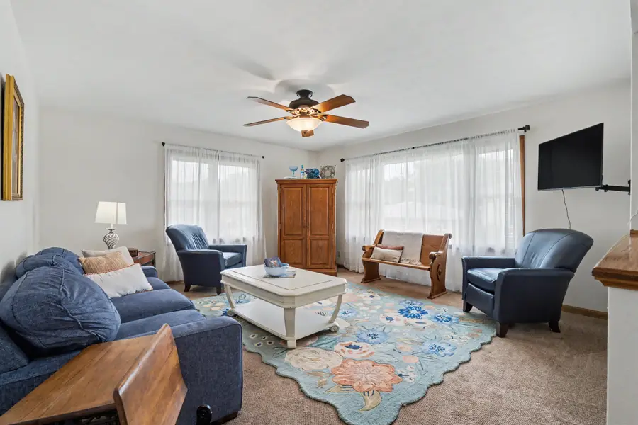 1725 Bristol Drive, Dubuque, IA 52002 - #2