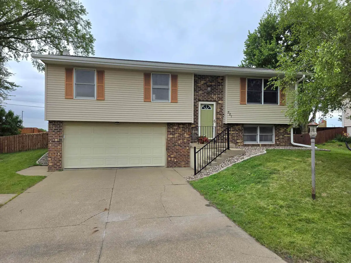 521 Obeche Court, Dubuque, IA 52003 - #1