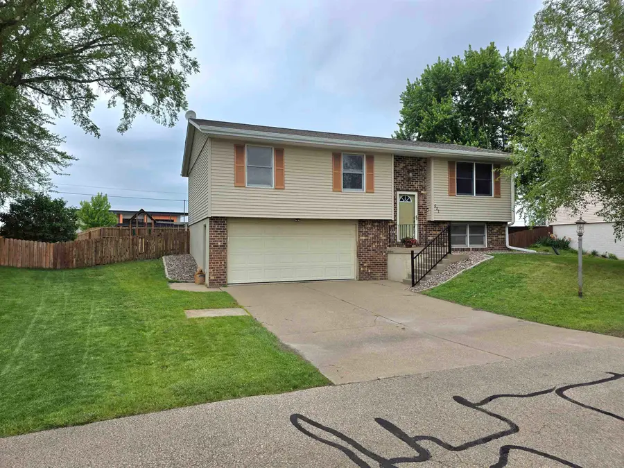 521 Obeche Court, Dubuque, IA 52003 - #2
