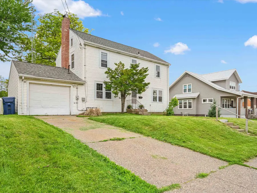 1909 Asbury Road, Dubuque, IA 52001 - #2