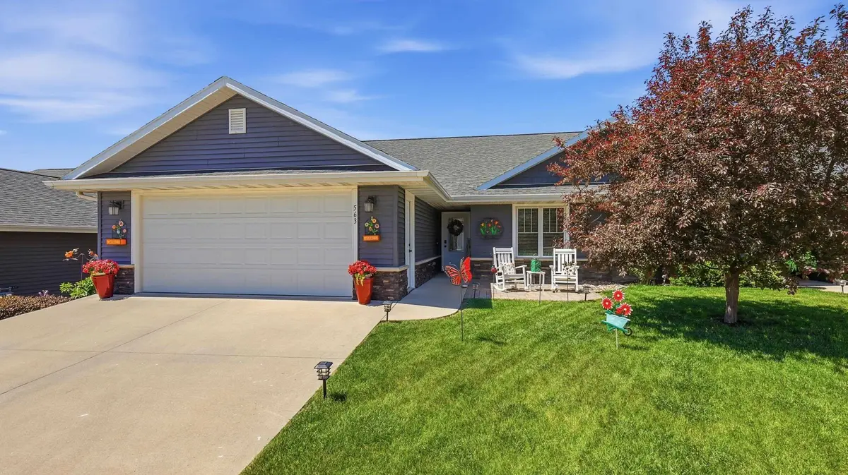 563 Tanzanite Drive, Dubuque, IA 52001 - #1