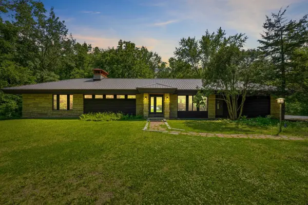 16 Truman Drive, East Dubuque, IL 61025-0000