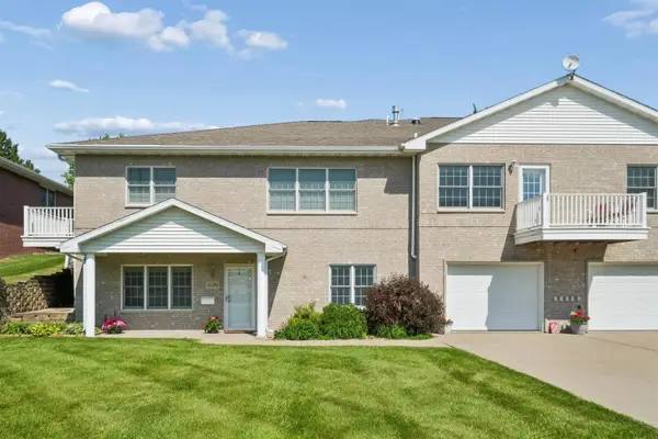 1530 Sylvan Drive, Dubuque, IA 52002