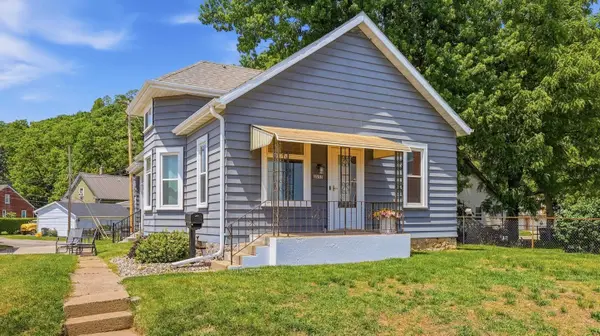 2555 Rhomberg Avenue, Dubuque, IA 52001