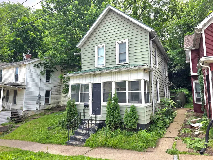 512 W 17th Street, Dubuque, IA 52001 - #3