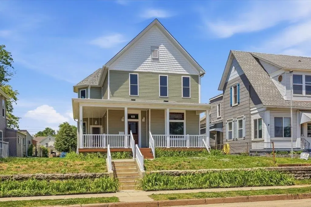 821 Garfield Avenue, Dubuque, IA 52001 - #1