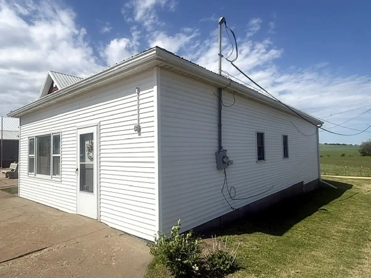 440 Ferry Road, Miles, IA 52064 - #1