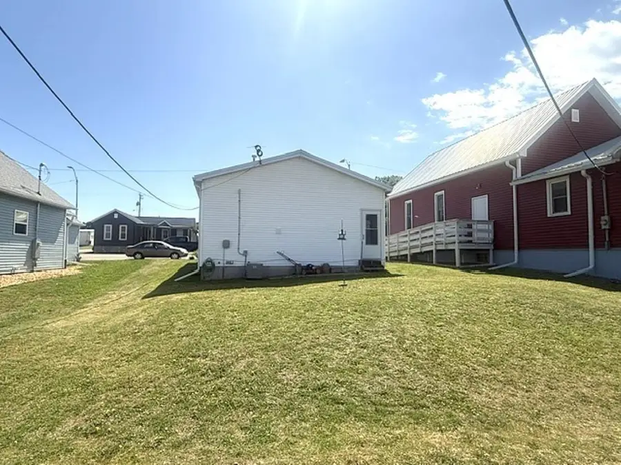 440 Ferry Road, Miles, IA 52064 - #3