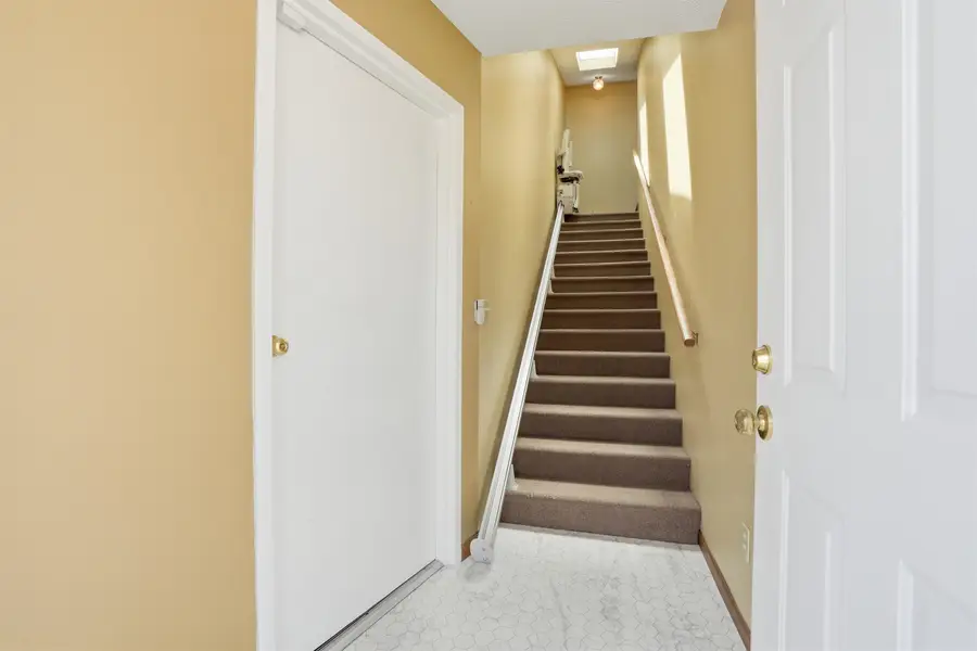 2275 Pasadena Drive #51, Dubuque, IA 52001 - #2