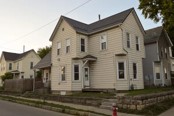 701 Garfield Avenue, Dubuque, IA 52001