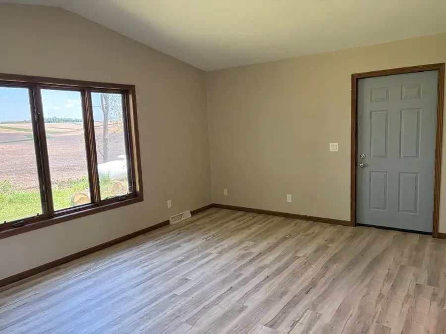 9254 Us 64 Highway, Maquoketa, IA 52060 - #2