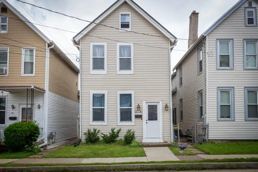 74 E 25 Street, Dubuque, IA 52001 - #3