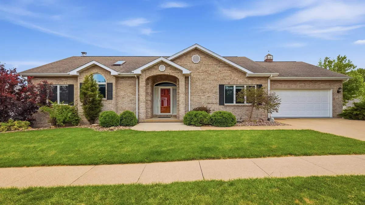 856 Elaine Court, Dubuque, IA 52003 - #1