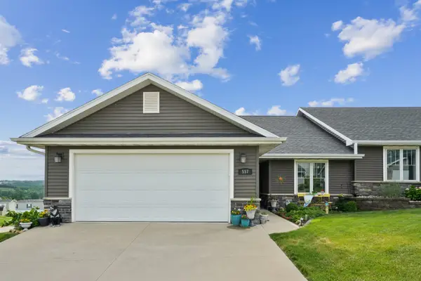 557 Tanzanite Drive, Dubuque, IA 52001