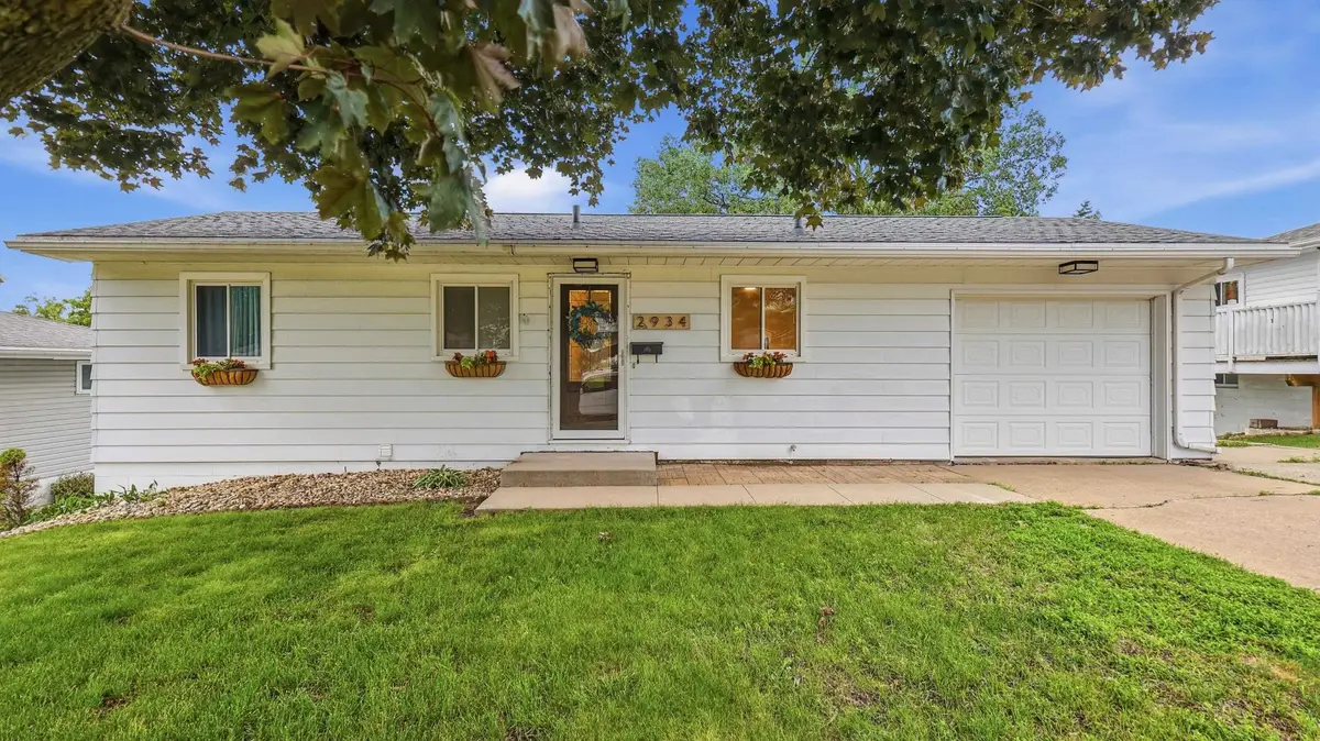2934 Timberline Street, Dubuque, IA 52001 - #1