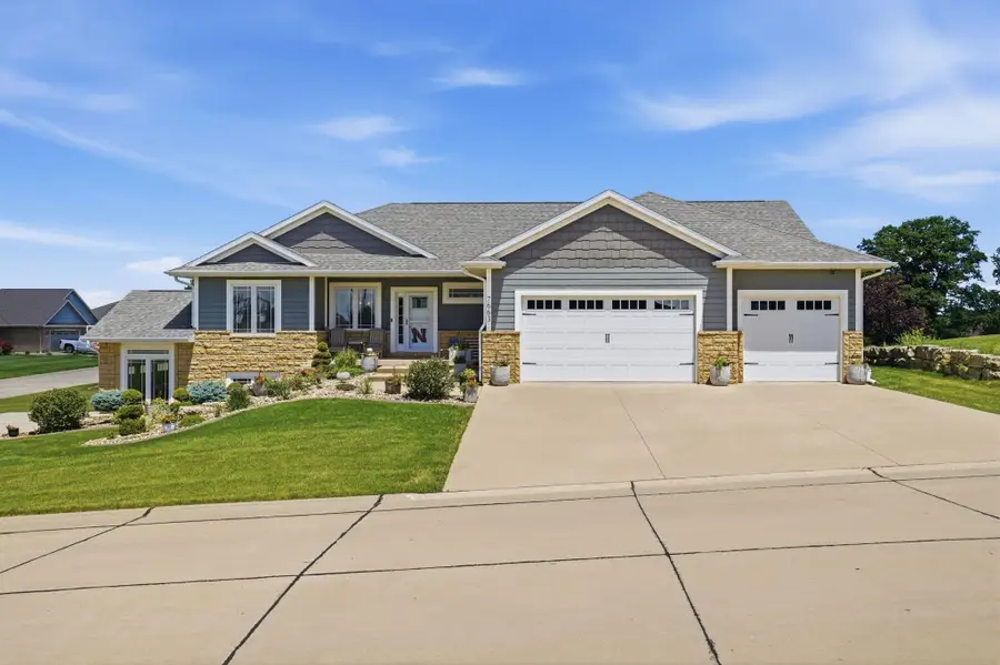 7663 Kaia Drive, Peosta, IA 52068 - #2