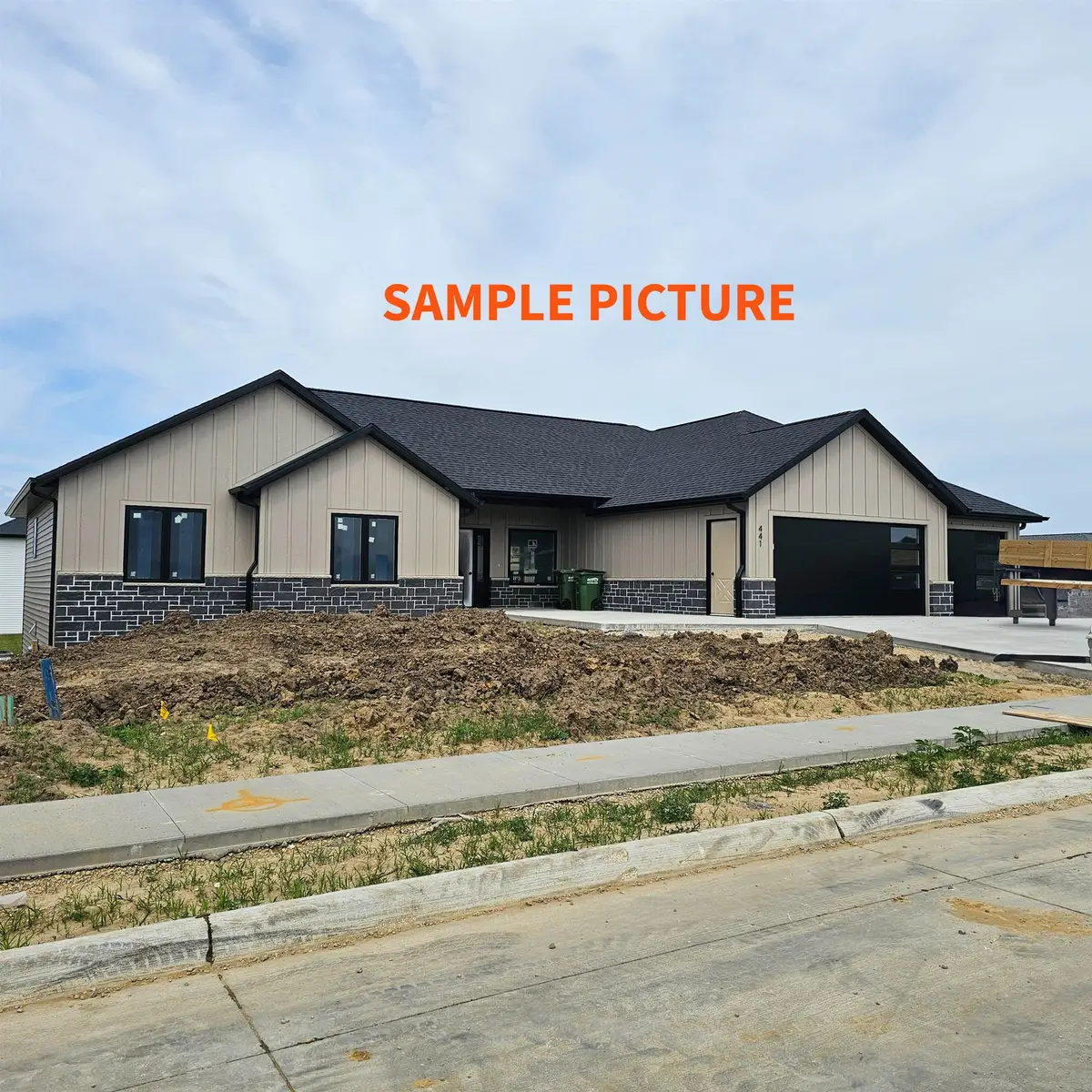 4427 Sickle Lane, Dubuque, IA 52002 - #1