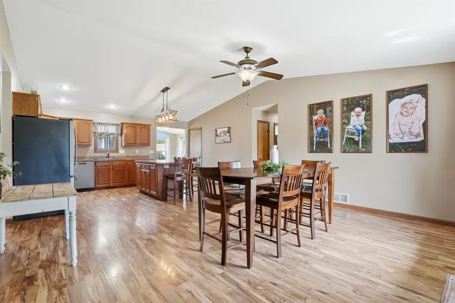 547 Hickory Ridge St, Peosta, IA 52068 - #2