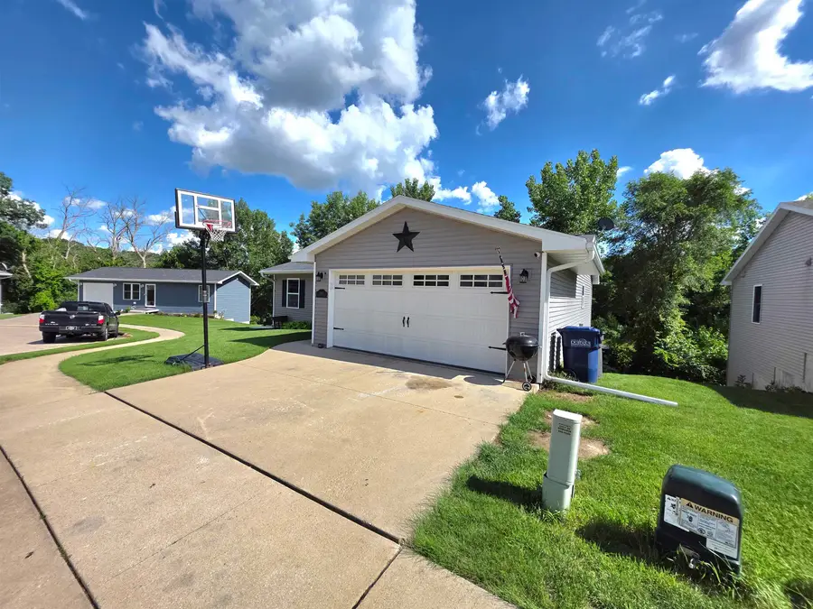 2140 Bald Eagle Court, Dubuque, IA 52001 - #3