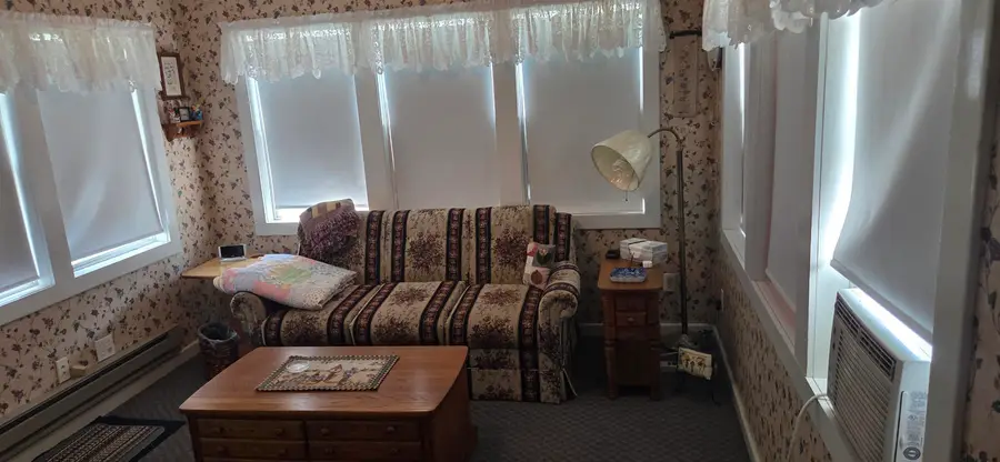 300 SE Chestnut Street, Elkader, IA 52043 - #3