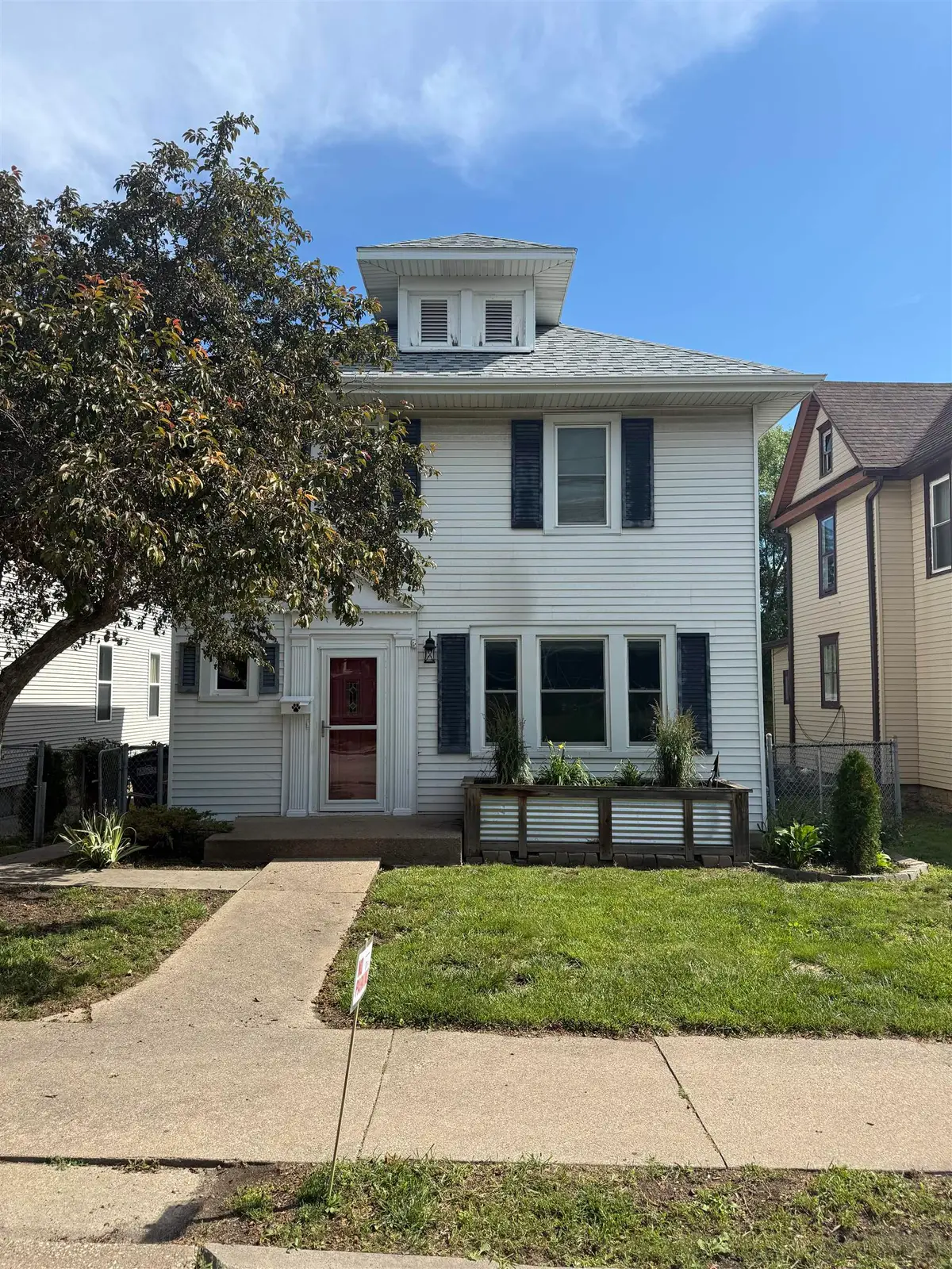 1935 University Avenue, Dubuque, IA 52001 - #1
