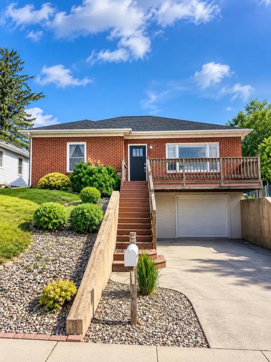 2030 Ogilby Road, Dubuque, IA 52001 - #2