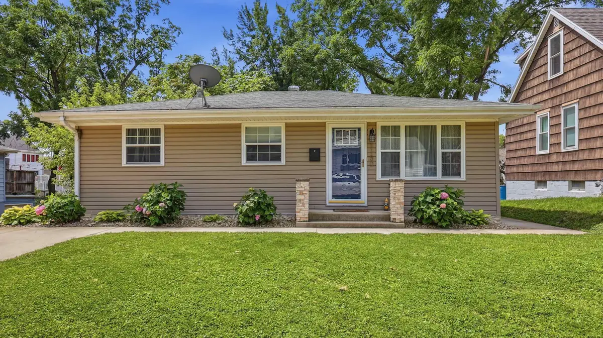 1150 Solon Street, Dubuque, IA 52001 - #1