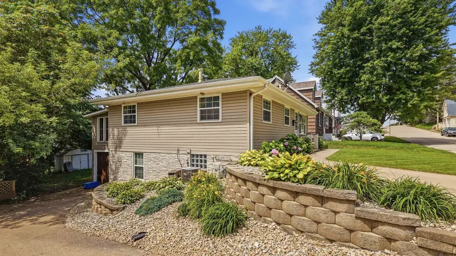 1150 Solon Street, Dubuque, IA 52001 - #2