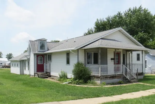 306 N Eliza Street, Maquoketa, IA 52060