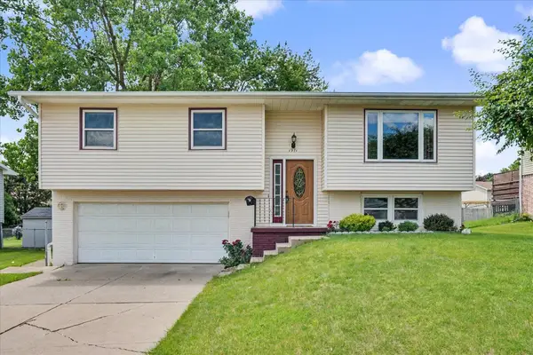1971 Lagen Street, Dubuque, IA 52002