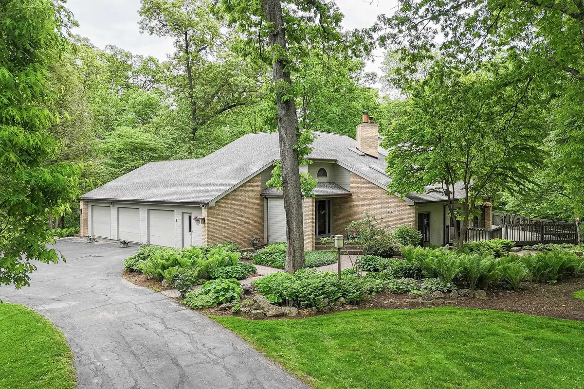 16644 Forest Gate Road, Dubuque, IA 52001 - #1