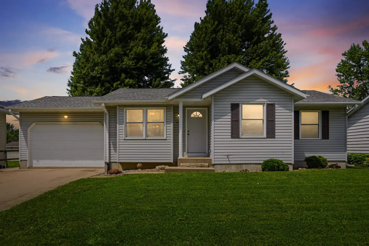 405 NW 2nd Avenue, Farley, IA 52046 - #1