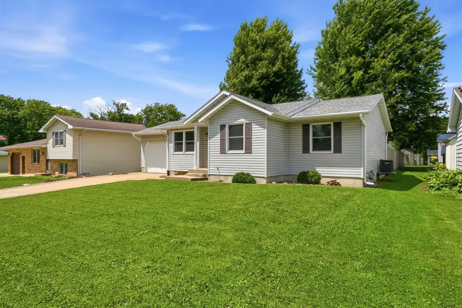 405 NW 2nd Avenue, Farley, IA 52046 - #3