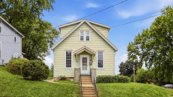 1209 Vernon Street, Dubuque, IA 52001
