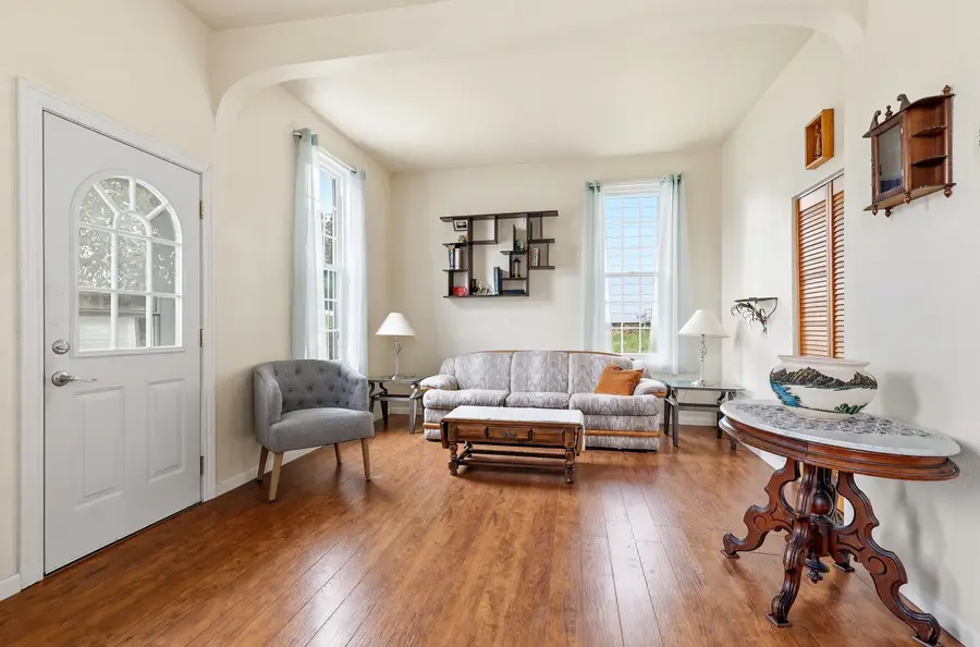 1209 Vernon Street, Dubuque, IA 52001 - #2