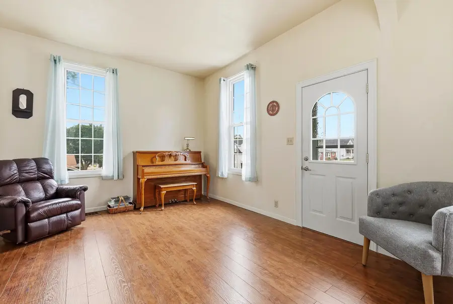 1209 Vernon Street, Dubuque, IA 52001 - #3