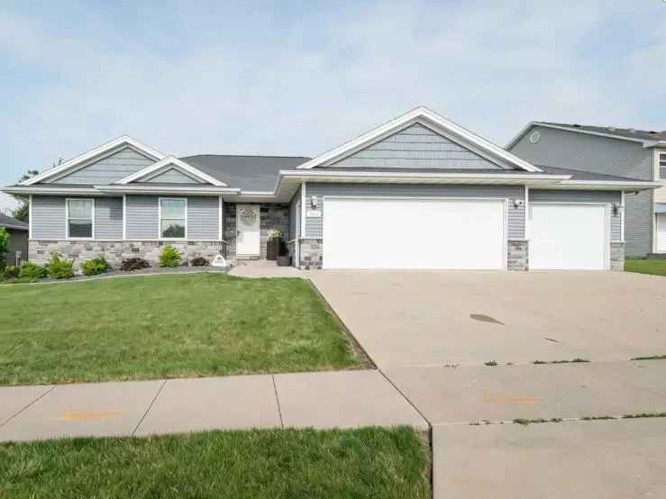 2619 Millstone Drive, Dubuque, IA 52002 - #1