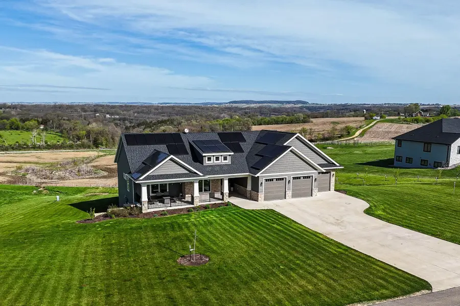 14481 Keegan Court, Dubuque, IA 52002 - #2