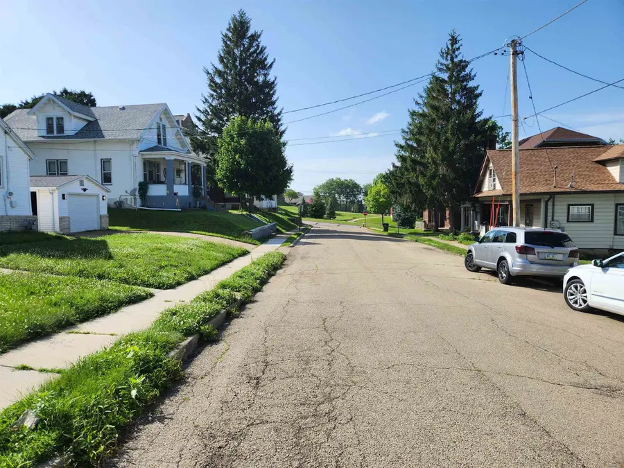 Lot 10 Belmont Street, Dubuque, IA 52001 - #3