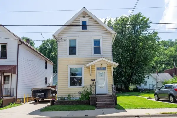 2665 White Street, Dubuque, IA 52001