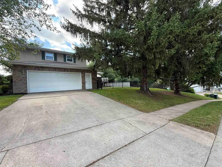 2355 Clarke Crest Drive, Dubuque, IA 52001 - #2